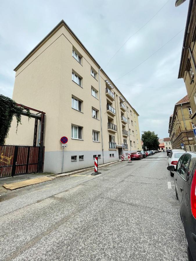 Podtatranskeho Old Town Kosice Apartment Екстериор снимка